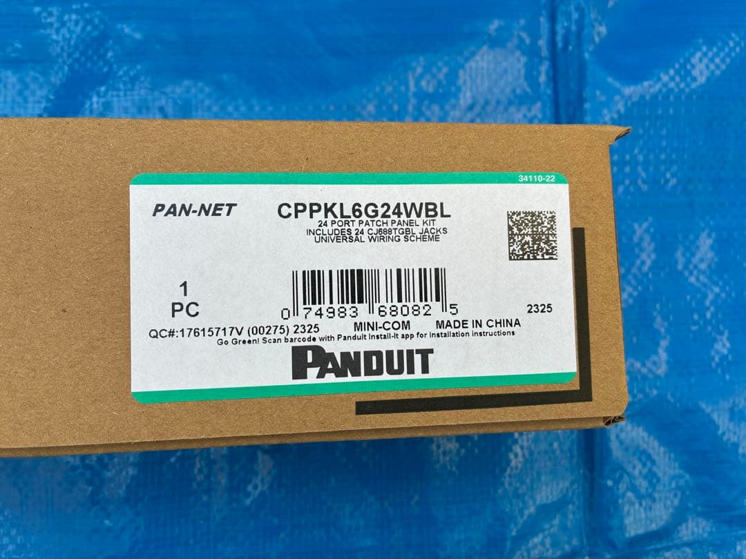 Panduit 24ポートパッチパネル CPPKL6G24WBL １個