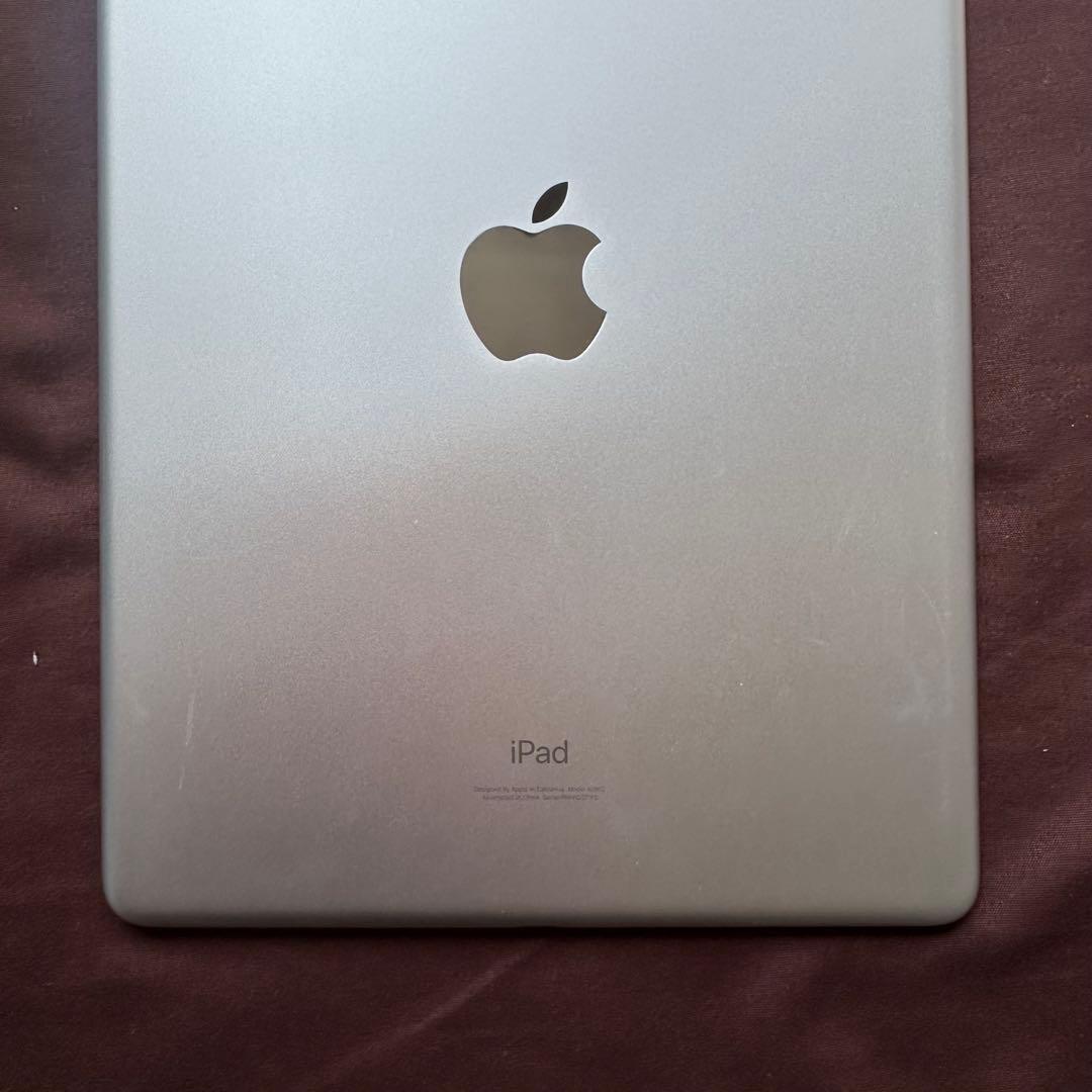 Apple iPad 第9世代 wifiモデル シルバー 64GB