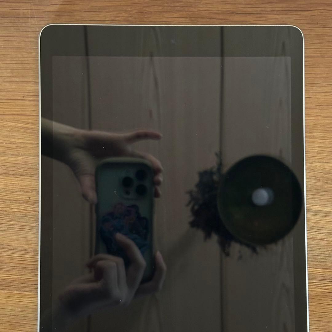 Apple iPad 第9世代 wifiモデル シルバー 64GB