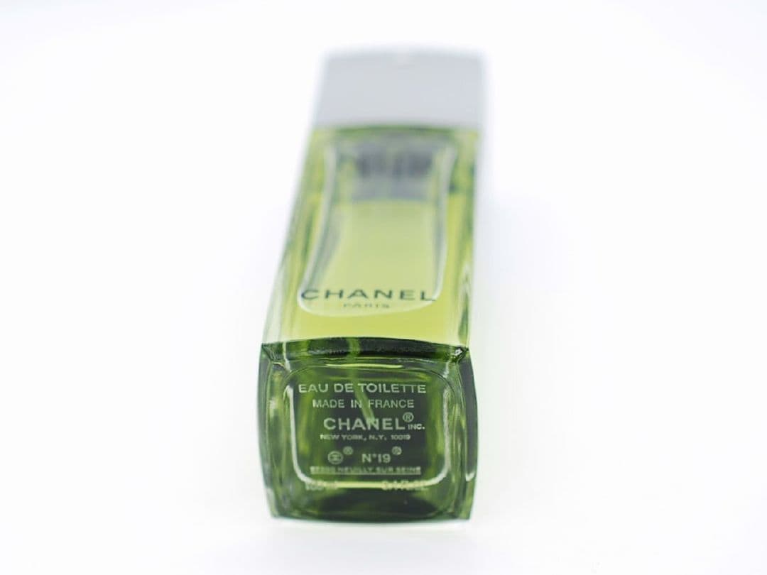 香水 シャネル CHANEL ■ No19 オードトワレ EDT 100ml