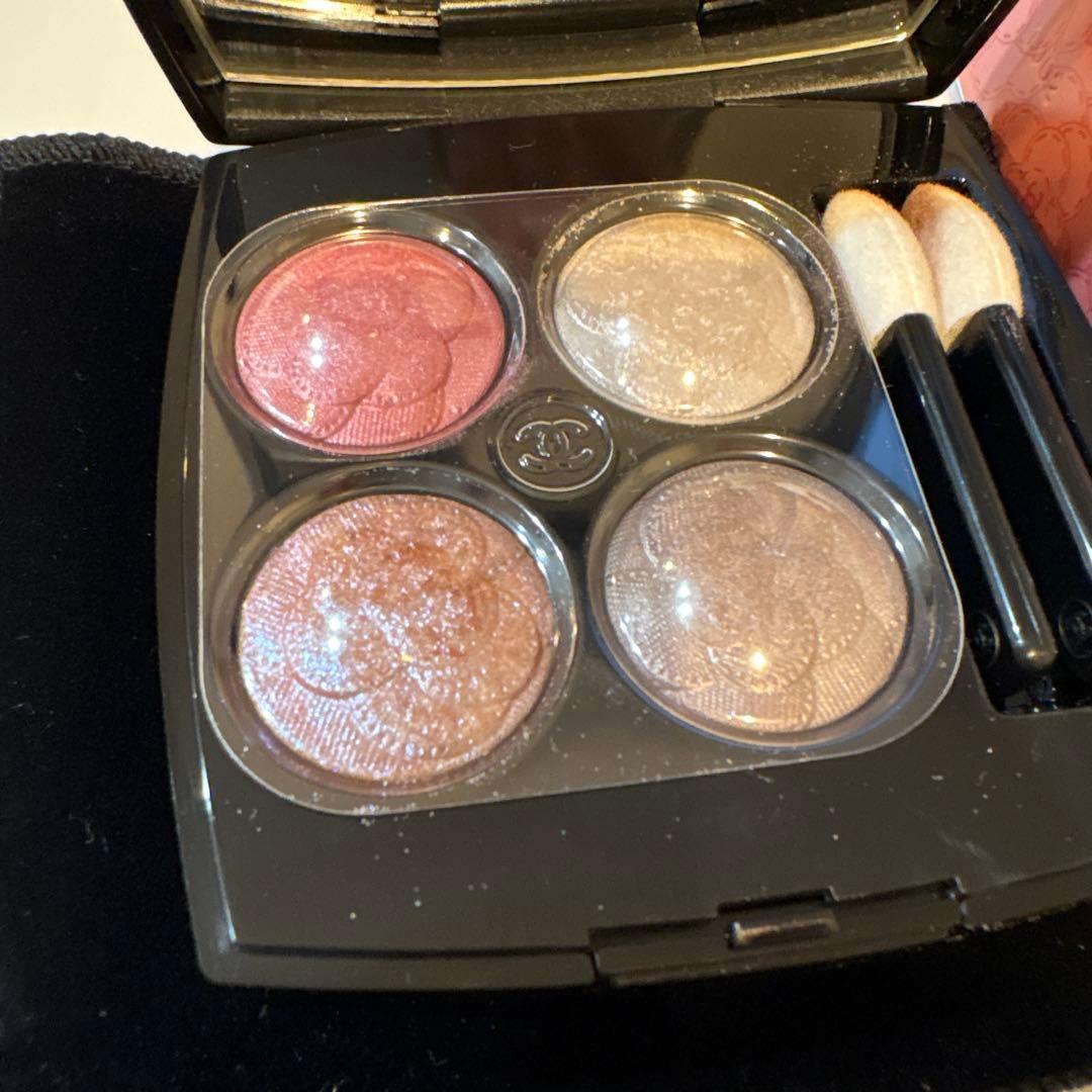 CHANEL アイシャド　レ　キャトルオンブル 387 UTOPIAユートピア