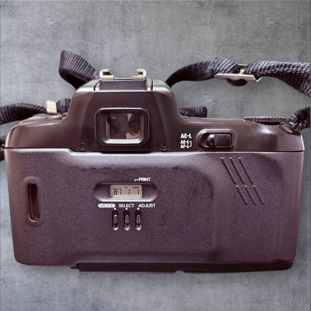 美品 ニコン Nikon F-601 フィルムカメラ
