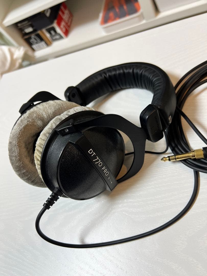 beyerdynamic DT 770 PRO ヘッドフォン 80OHM
