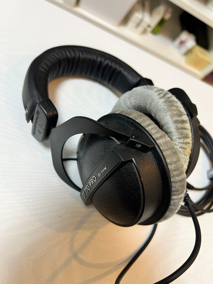 beyerdynamic DT 770 PRO ヘッドフォン 80OHM