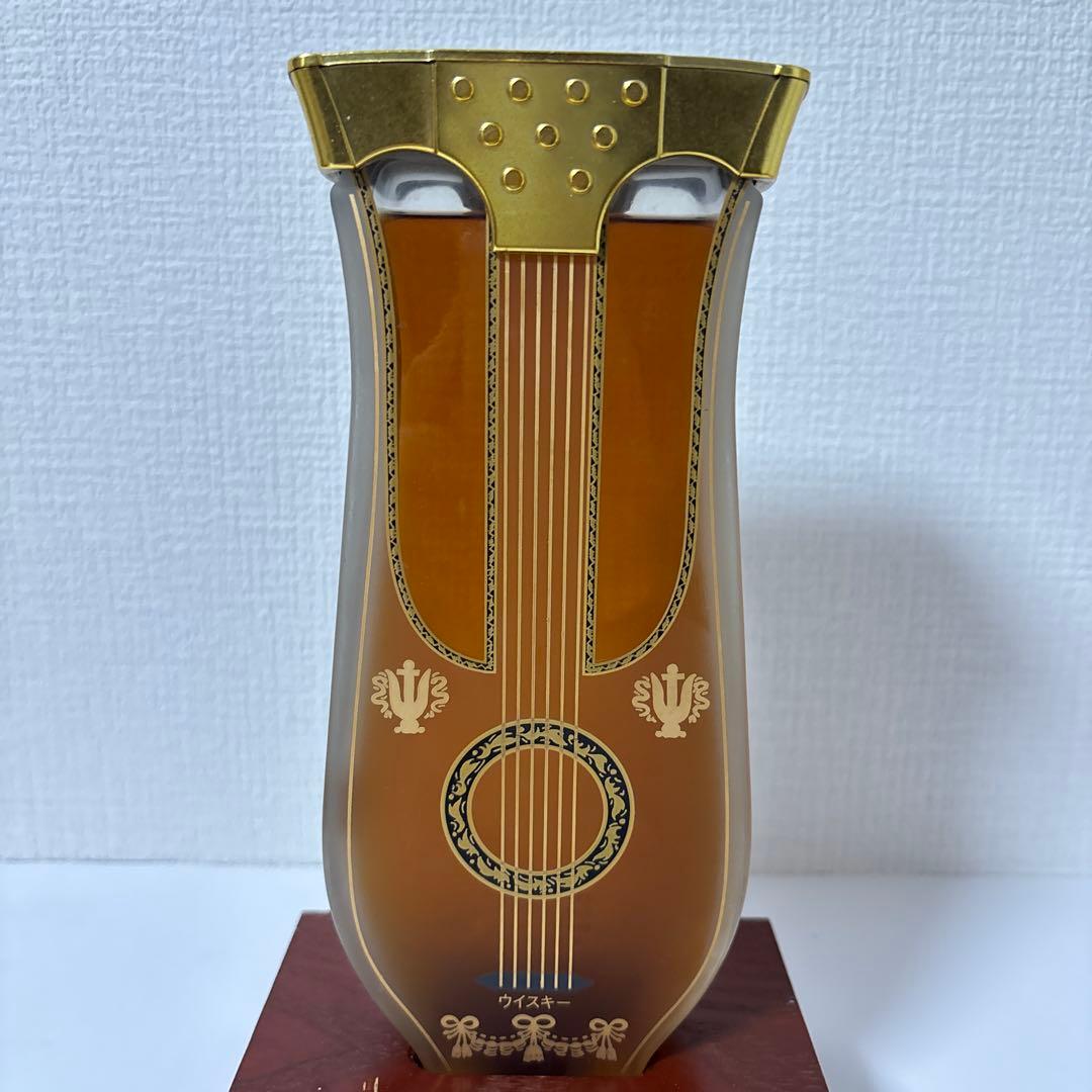 サントリーウイスキー　響 楽器シリーズ リラギター型ボトル　未開封（1）