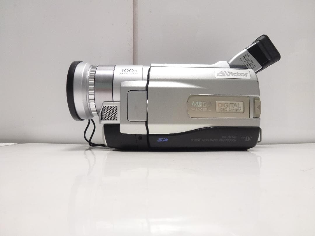 希少　動作品　Victor ビクター　デジタルビデオカメラ　GR-DV500K