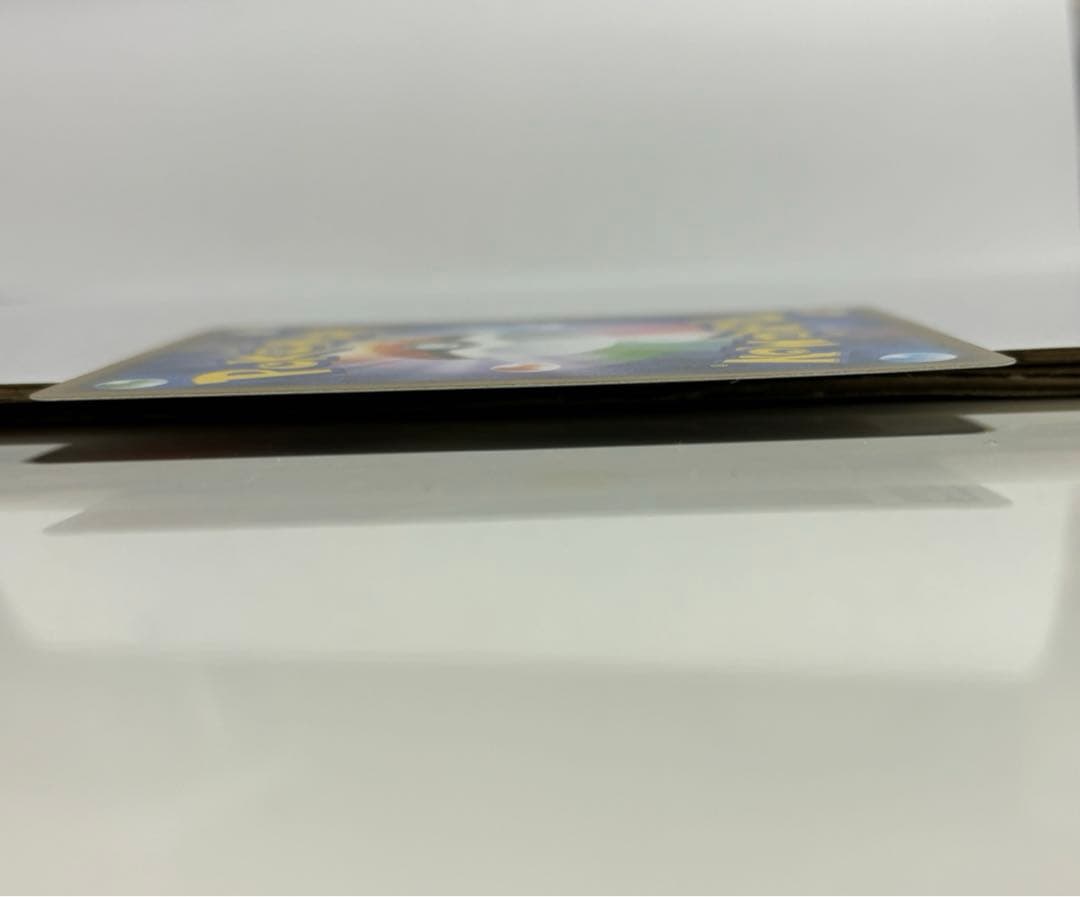 レ*ラ様 ポケモン　ムンク展プロモカード　ピカチュウ　レア