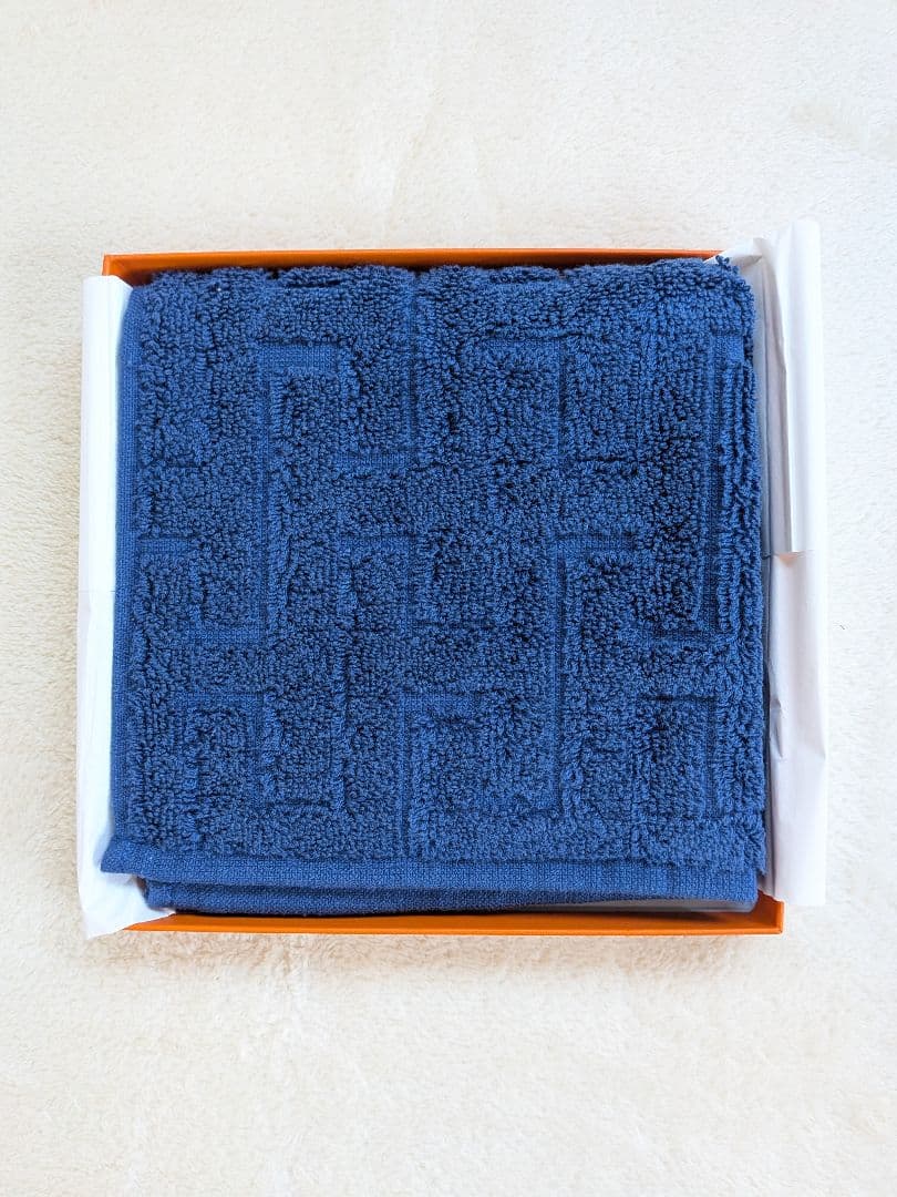 新品・未使用　HERMES エルメス　タオル エルメスブルー　Hロゴ 　ギフト