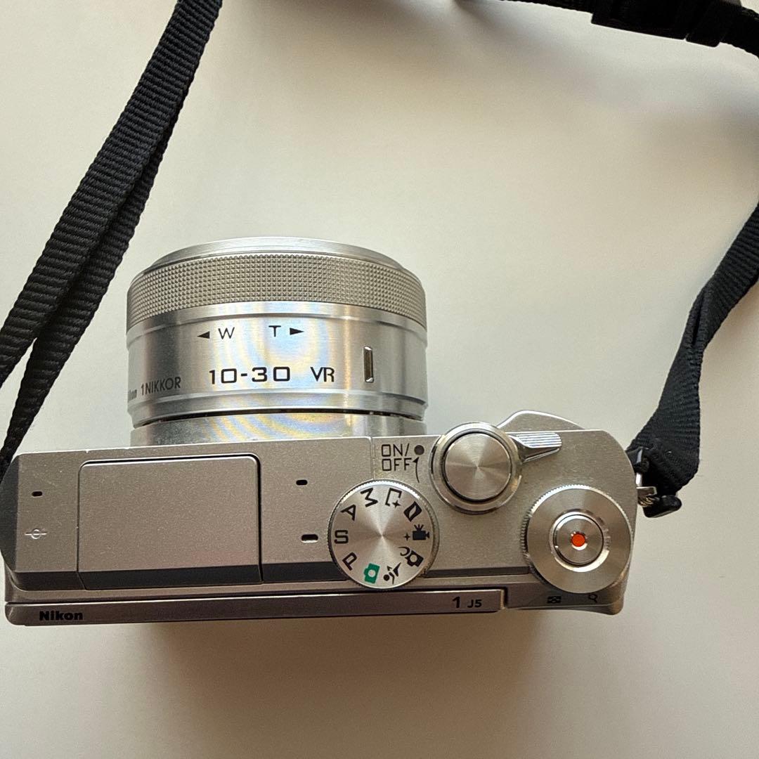 Nikon 1 j5NIKKOR 10-30mm ジャンク品