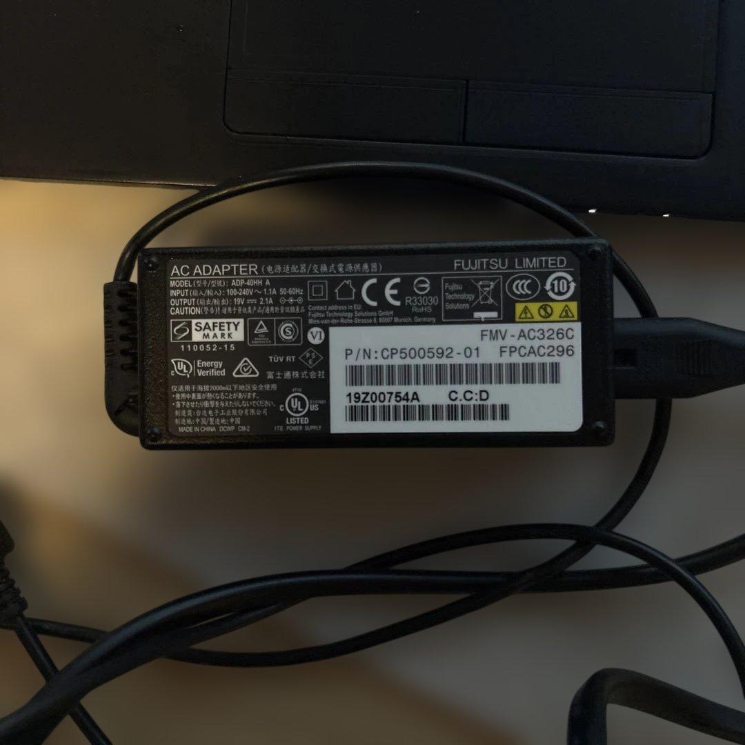 ジャンク品　LIFEBOOK UHシリーズ Intel Core i7