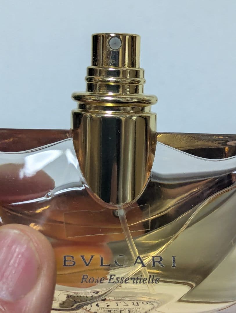 廃盤希少ブルガリローズエッセンシャルオードパルファム50ml
