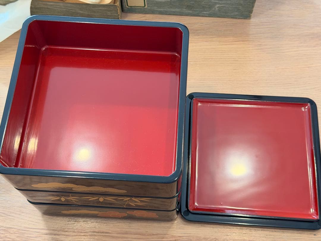 【未使用】値下げ中 漆器 3段 重箱 松竹梅 お重 箱付き