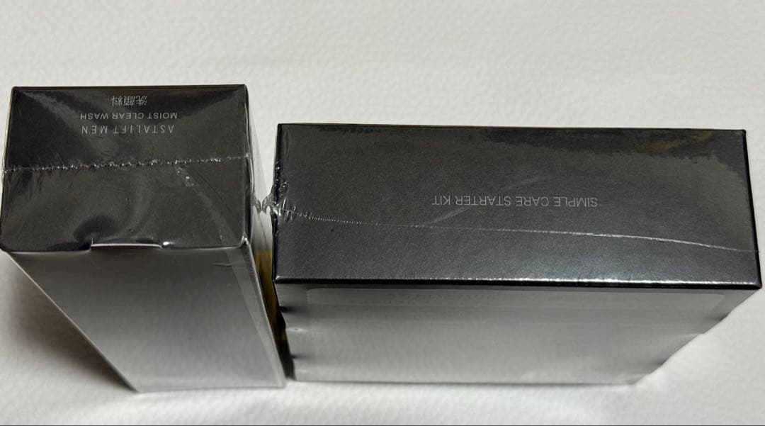 ASTALIFT MEN スキンケアスターターキット、洗顔フォームのセットです