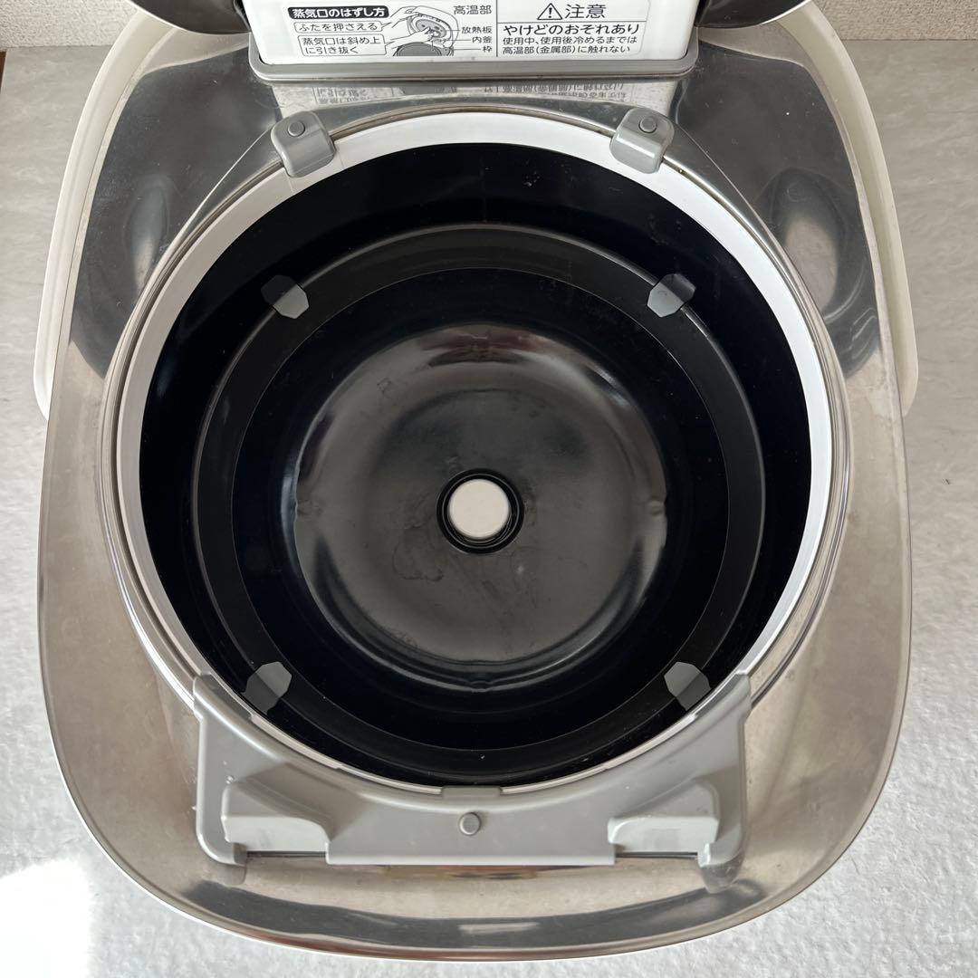 東芝　RC-10VSP 真空圧力IH ホワイトデジタル炊飯器