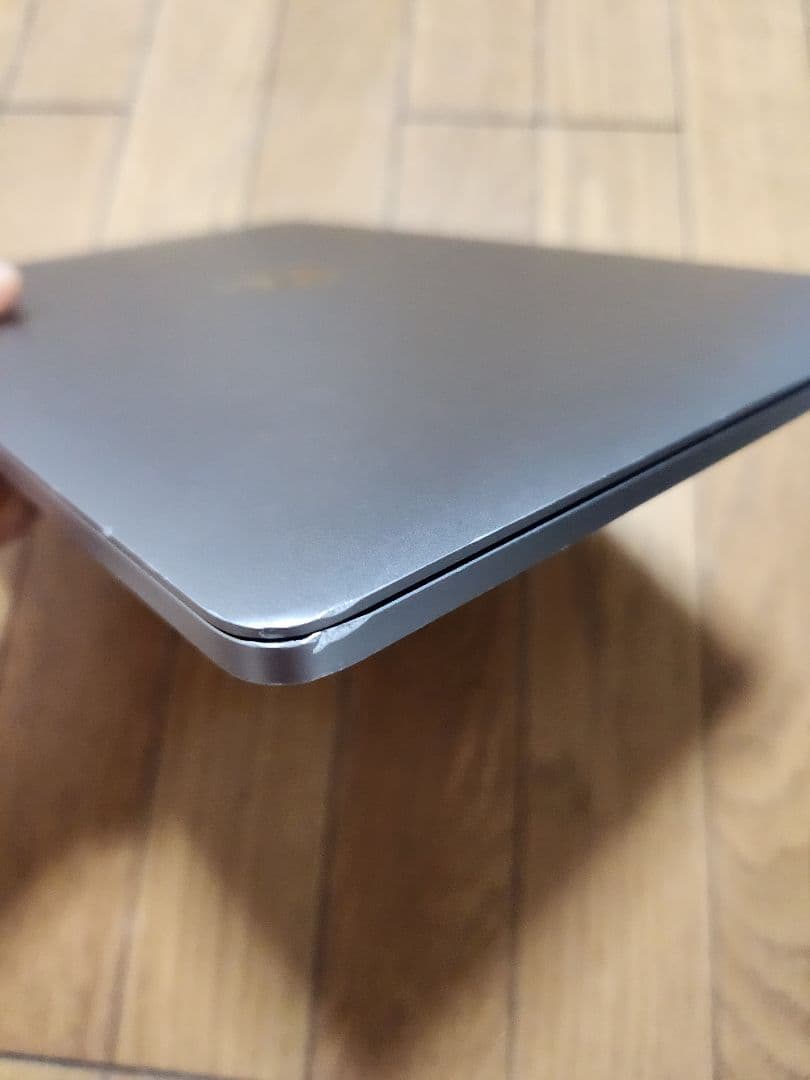 Apple MacBook Pro (2022) 13.3インチ