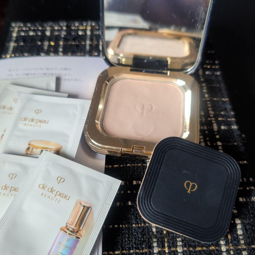 Clé de Peau Beauté プードルコンパクトエサンシエルＮ美品