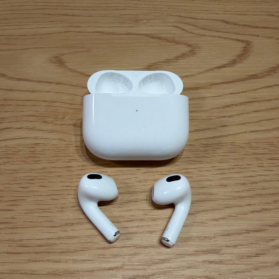 【早い者勝ち！】AirPods3 本体 ホワイト ワイヤレスイヤホン