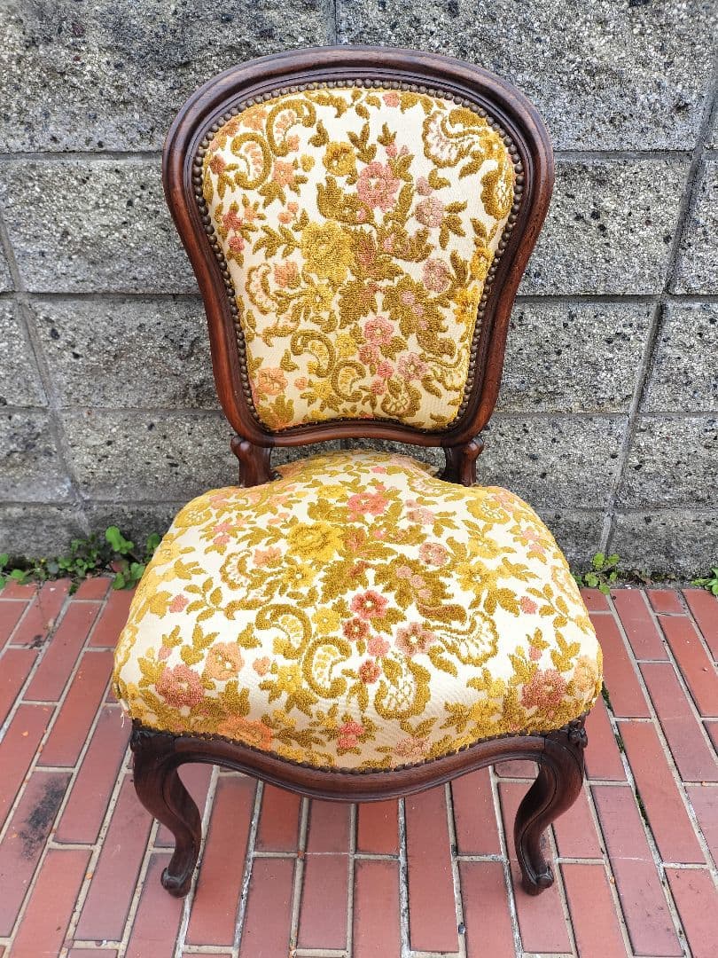 アンティーク　フランス　猫足　花柄　刺繍　木製椅子　チェア