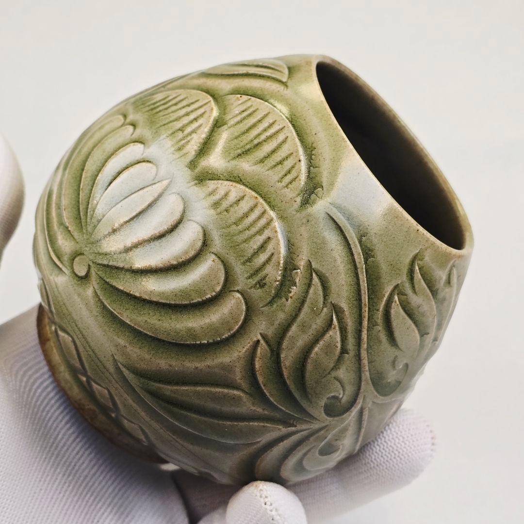 収集品 中国古磁 耀州窯 青磁 釉下刻花 菊紋 鶏心缶 水鉢 水丞 文房具