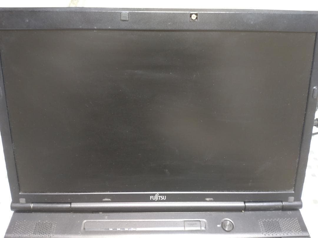 ノートパソコン LIFEBOOK A561/C　SSD換装済み