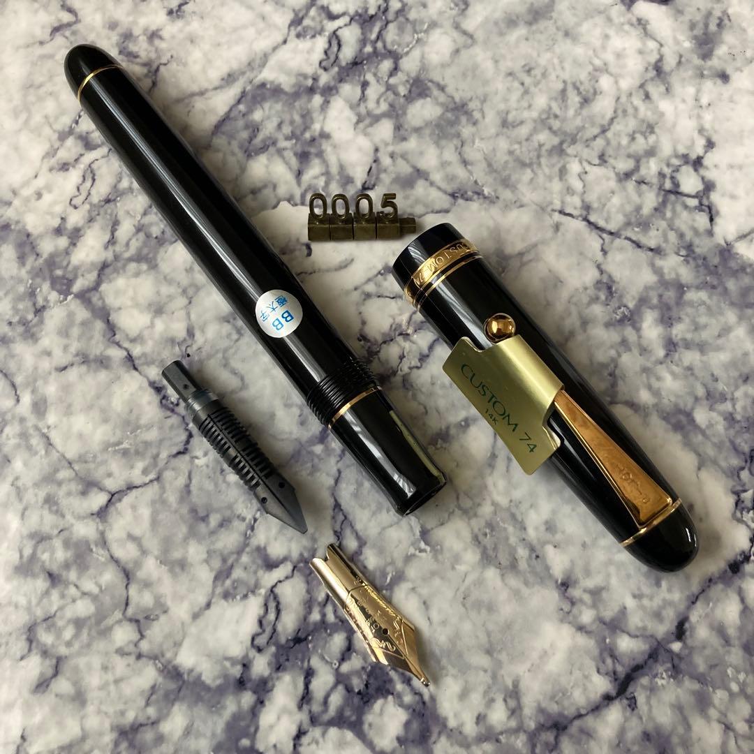 #0005 未使用品 万年筆 パイロット PILOT カスタム 14k