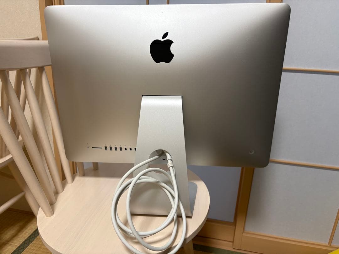 Apple iMac 21.5インチ Retine 4K ディスプレイ
