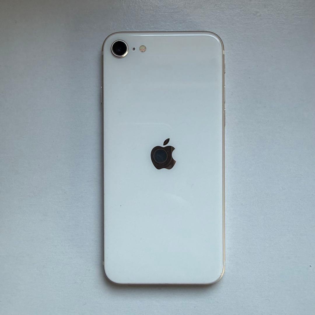 iPhoneSE 第三世代 64GB スターライト 本体のみ