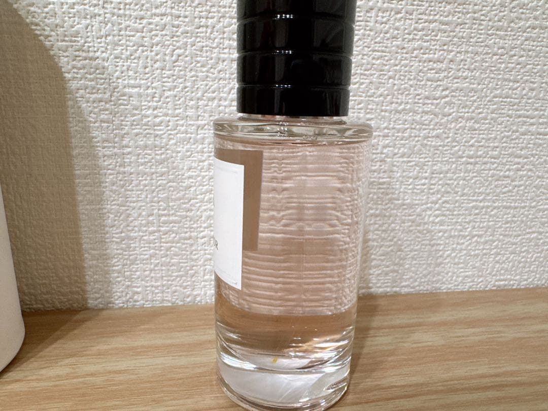 DIOR メゾンクリスチャンディオール サクラ オードゥパルファン 40ml