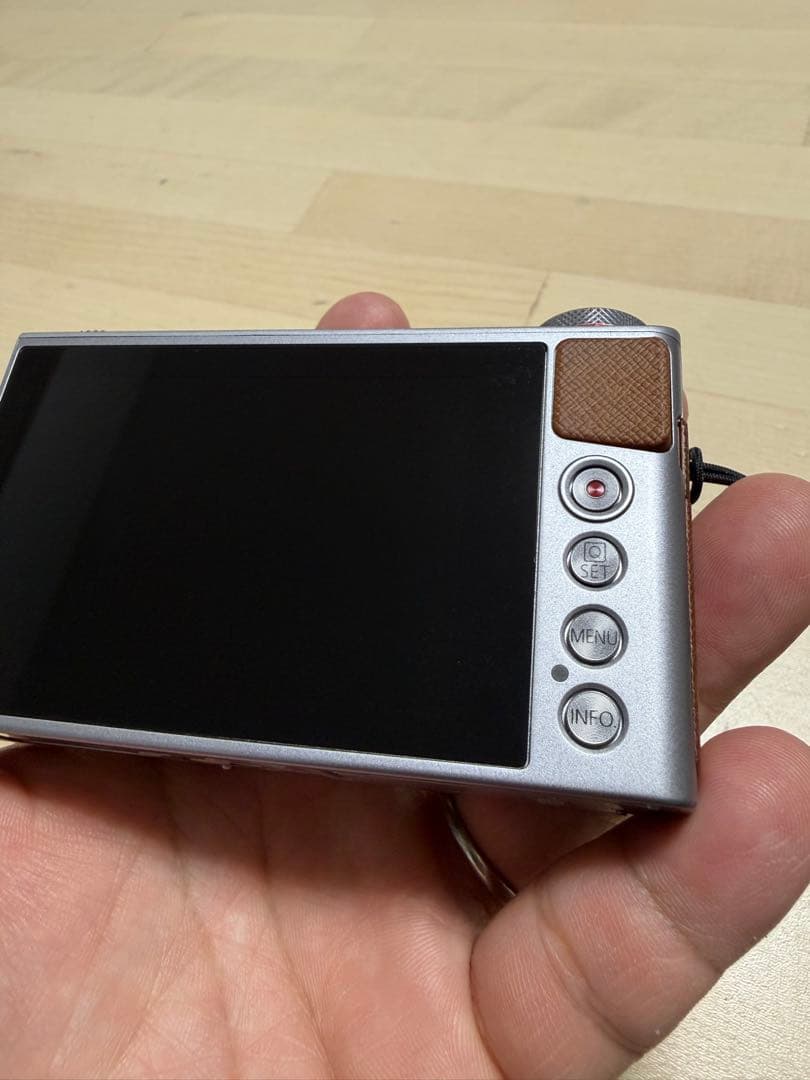 【美品　返品保証】04 Canon G9 X デジタルカメラ