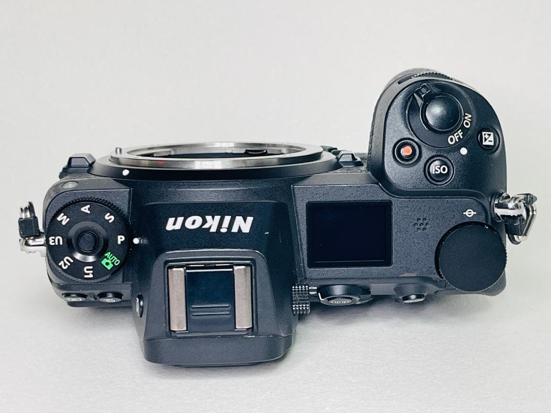 Nikon ニコン Z6 ボディ バッテリー 充電器付き ミラーレス一眼カメラ