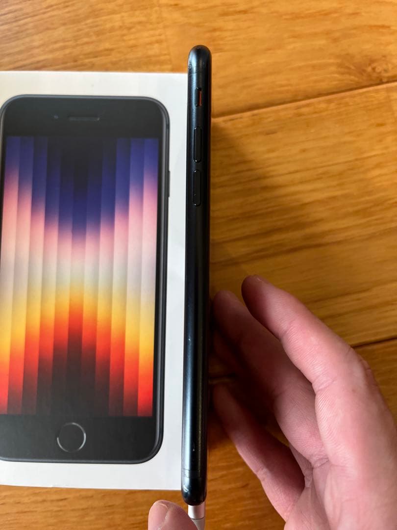 Apple iPhone SE3 128g (ブラック)
