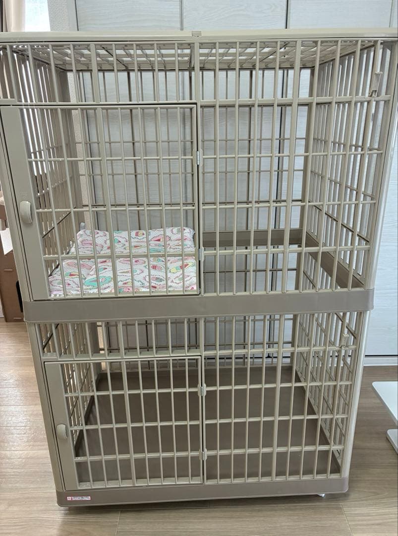 未使用　アイリスオーヤマ　猫 ケージ 2段 キャスター付き ゲージ　マット付き