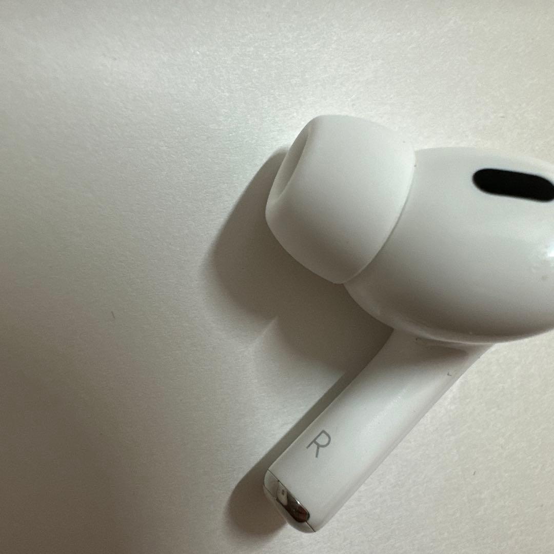 《本物》AirPods Pro (第2世代) 本体　（片耳R 、ケース）