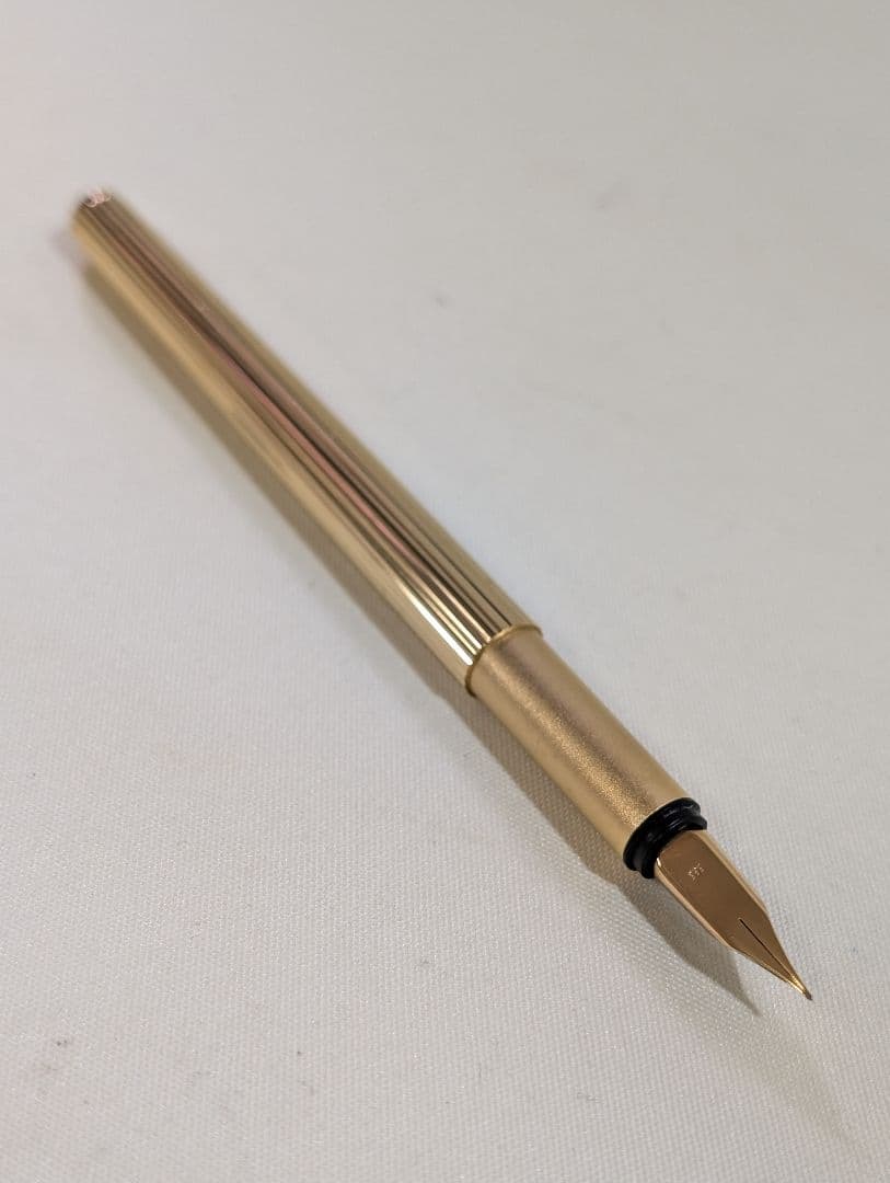 未使用　モンブラン ノブレス　万年筆　ペン先14金　　 定価￥30,000 税込
