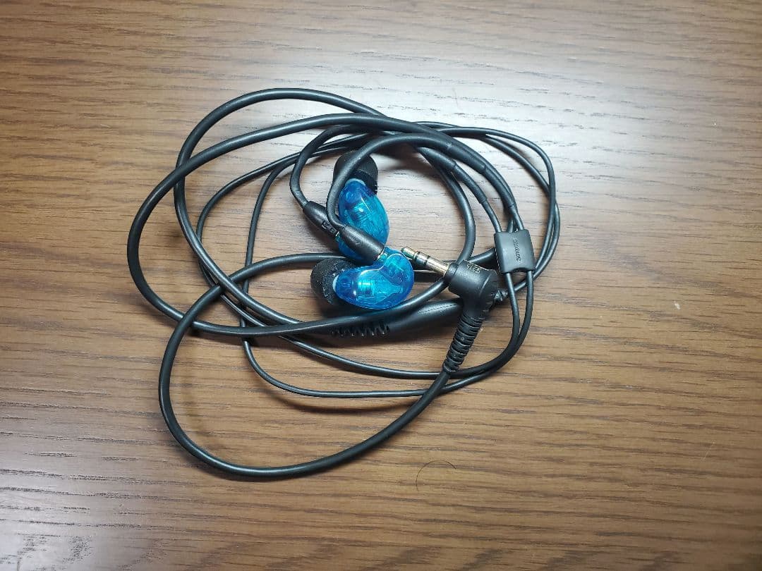 イヤホン Shure SE215 special edition