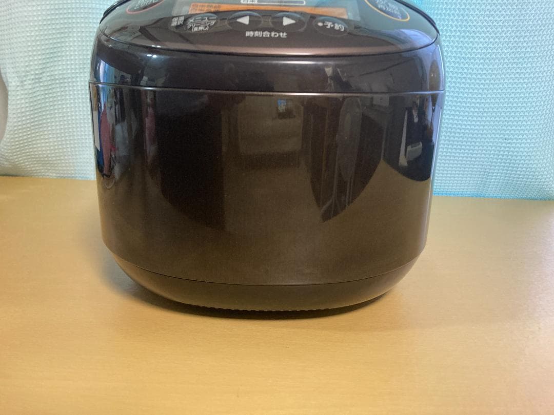 ★美品★ ZOJIRUSHI NP-ZH18 極め炊き 10合炊き 2020年式