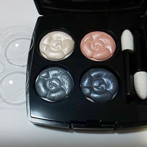 CHANEL シャネル レ キャトル オンブル 358 オー フィル ドゥ ロー