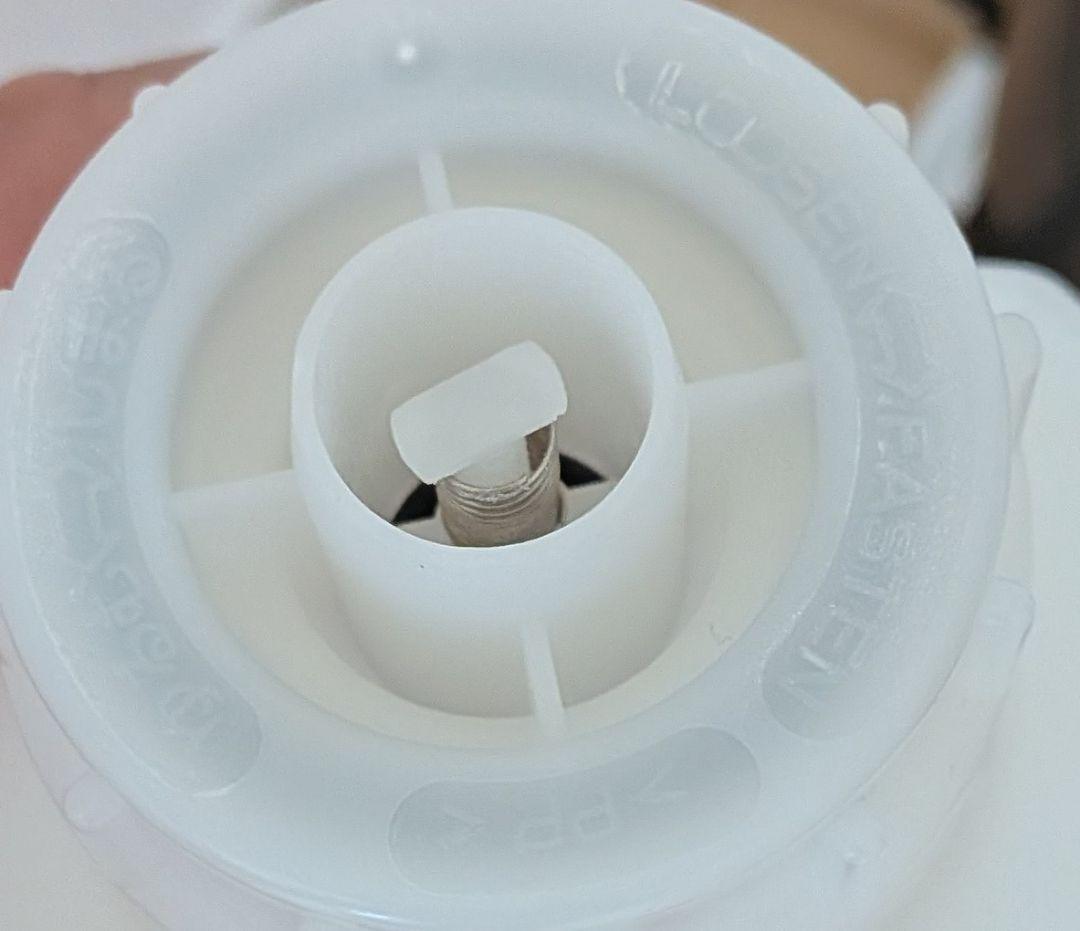 シャープ セラミックファンヒーター　加湿機能付