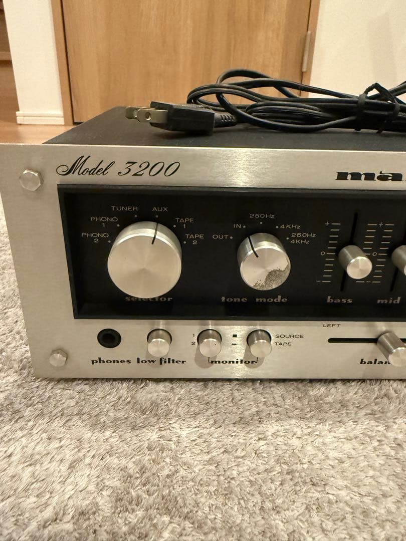 Marantz Model 3200 プリメインアンプ