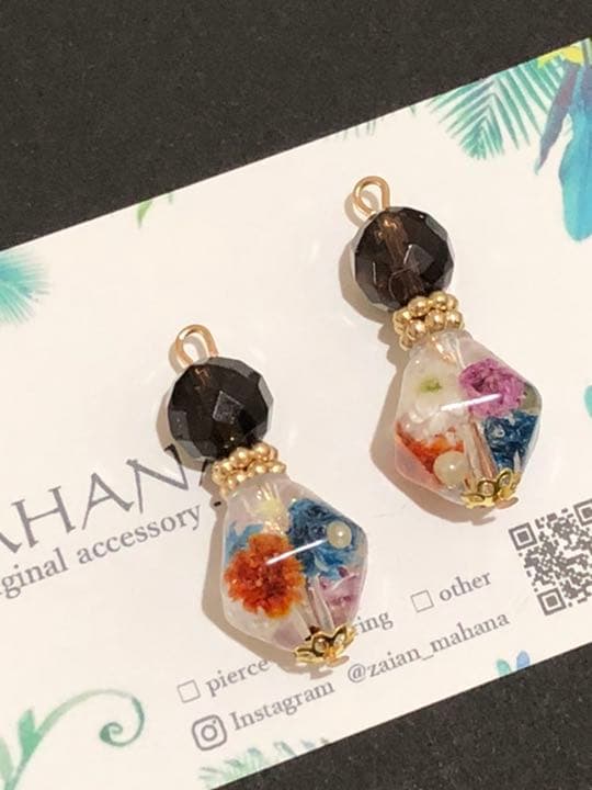✩.*˚おイモちゃま♡天然石とかすみ草 ピアス イヤリング