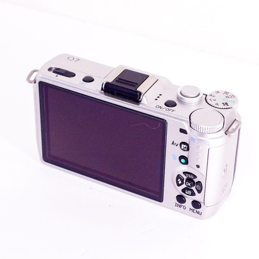 完動美品 PENTAX Q7 シルバー ダブルズームセット 元箱バッテリー充電器