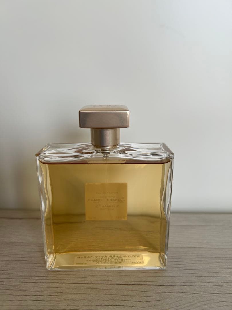 香水　GABRIELLE CHANEL オードパルファム