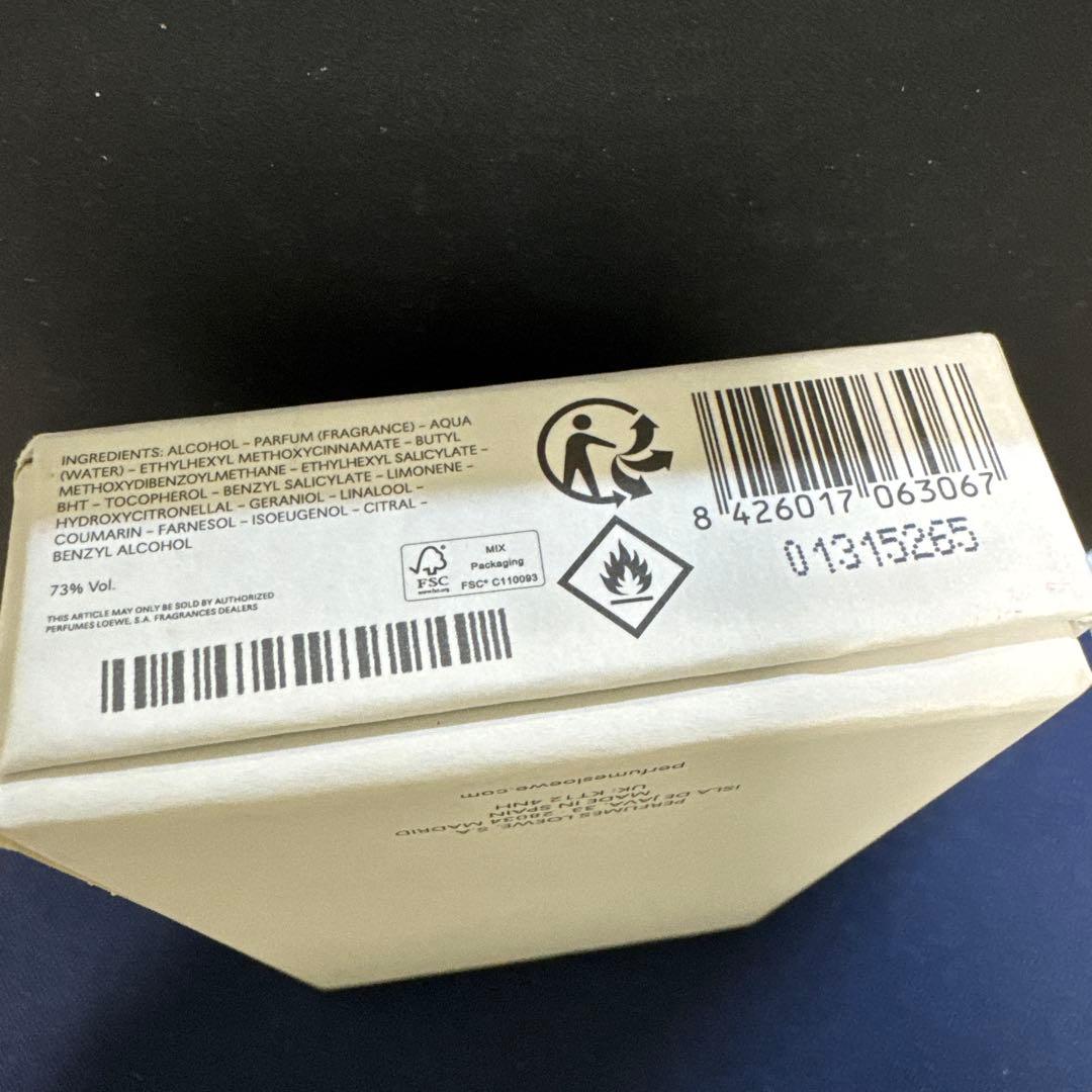 LOEWE(ロエベ) 001 WOMAN 香水　30ml 箱あり