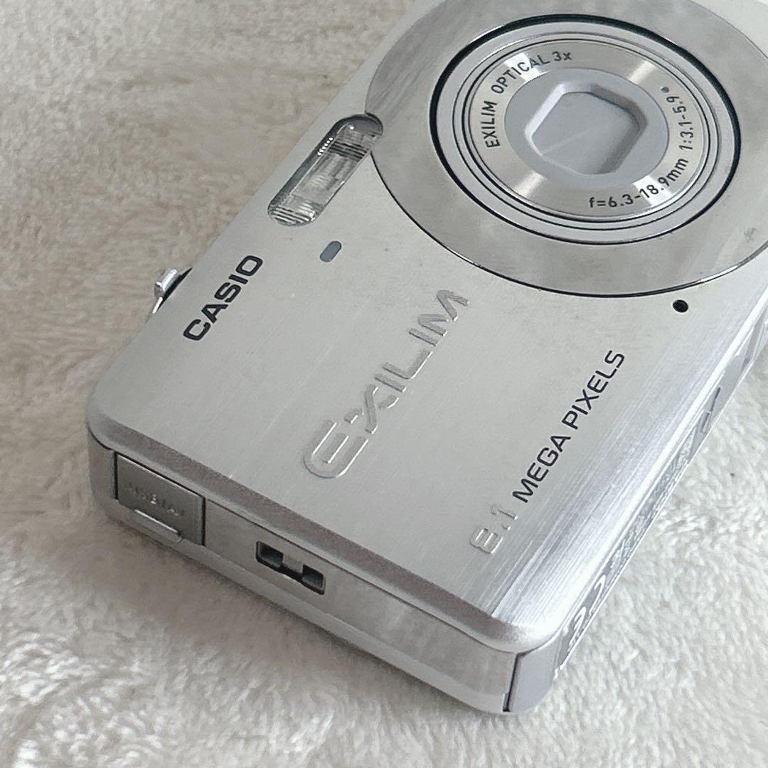 ✨美品✨ CASIO EXILIM EX-Z80 シルバー コンデジ　カメラ