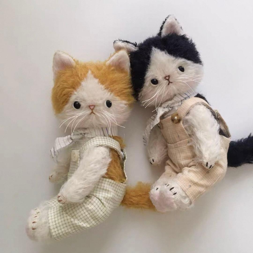 ミックスカラーの仔猫 茶白色 アーティストベア 海外作家様 ハンドメイド