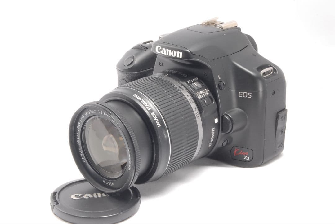 思い出を綺麗に残せる☘️Canon Kiss X2 デジタル一眼レフカメラ　美品