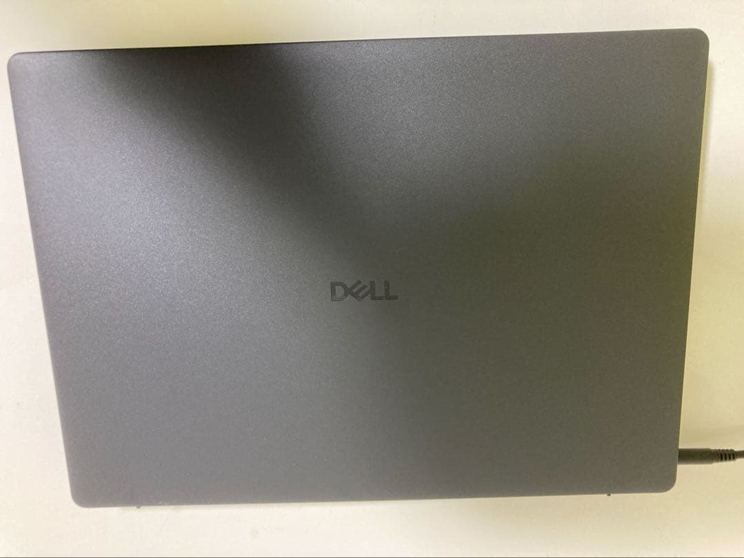 ほぼ未使用Dell 14インチ ノートPC 最新Core Office2024