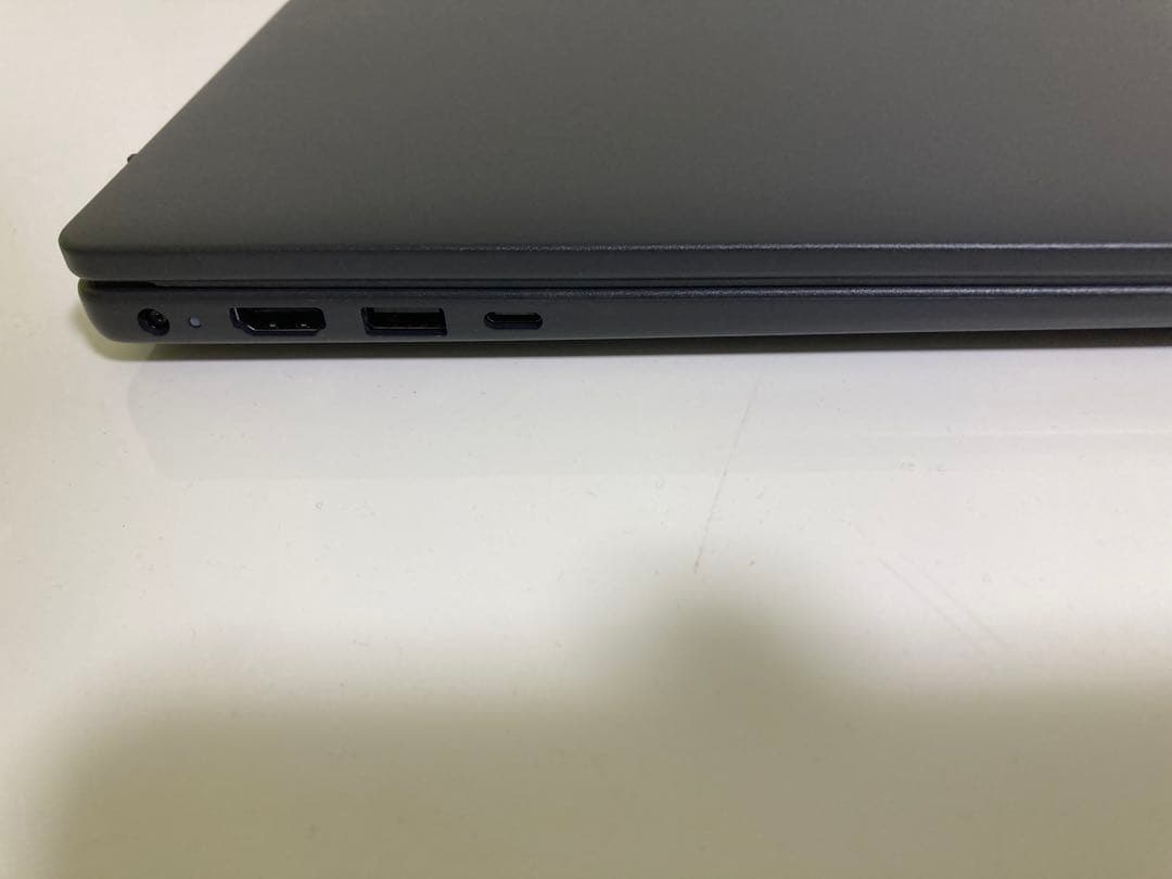 ほぼ未使用Dell 14インチ ノートPC 最新Core Office2024