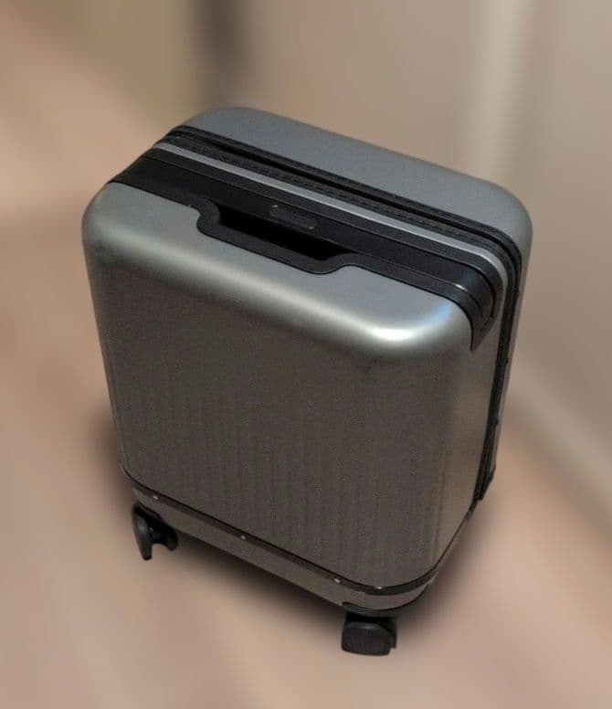 【匿名配送】三段階サイズ可変式 機内持ち込み～最大72L VELO 3in1