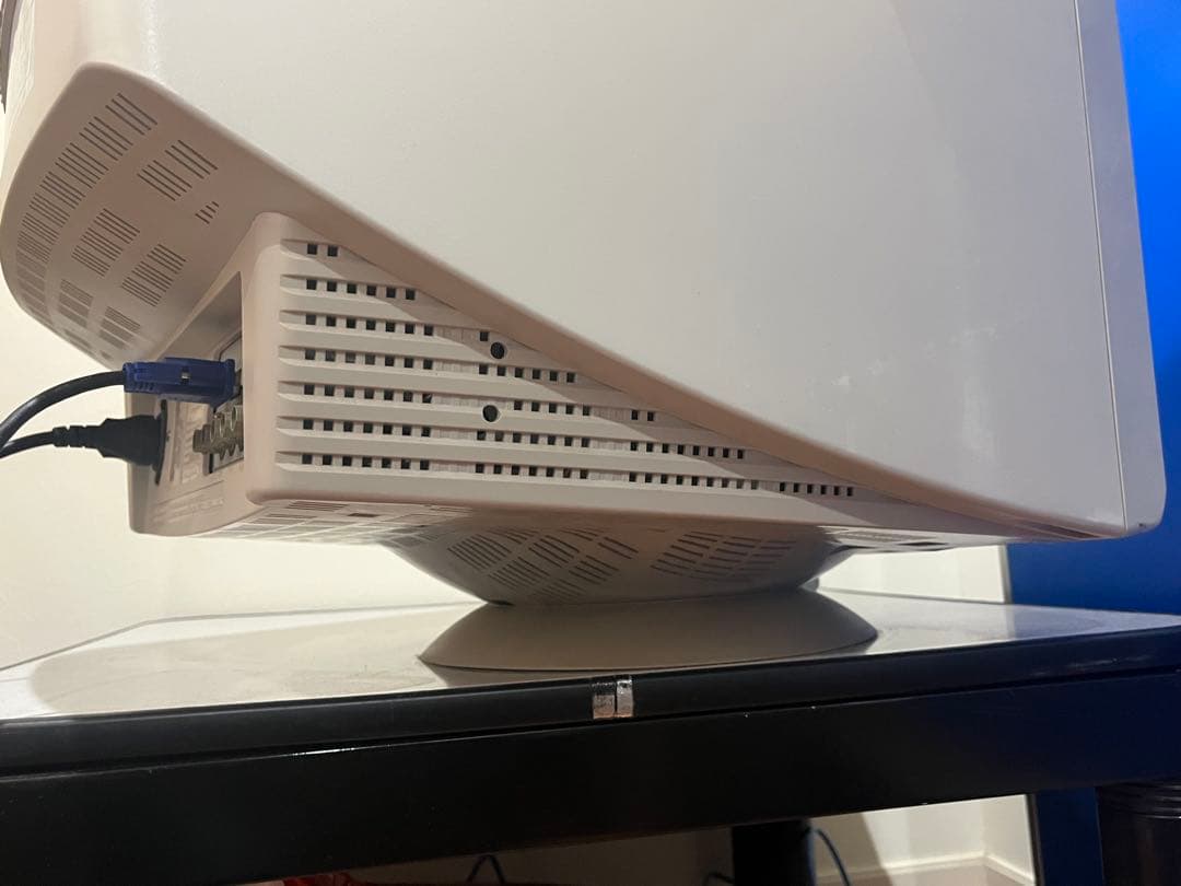MITSUBISHI Diamondtron 19インチ モニター